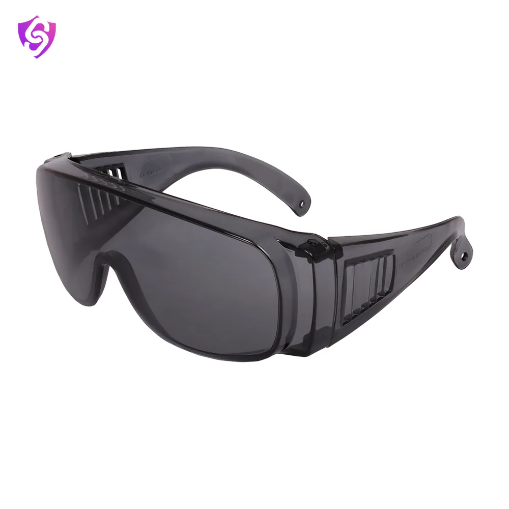 Udyogi UD 30 over the spectacle